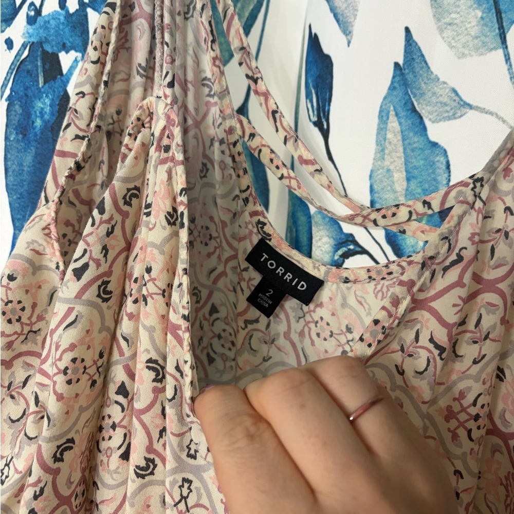 Bohemian Patterned cold Shoulder Top - Picture 3 of 4